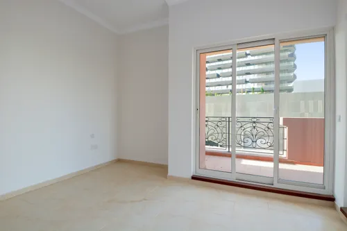 2 Bedrooms Apartment in Venetian