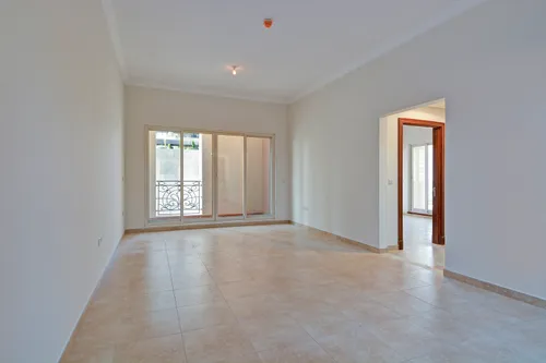 2 Bedrooms Apartment in Venetian