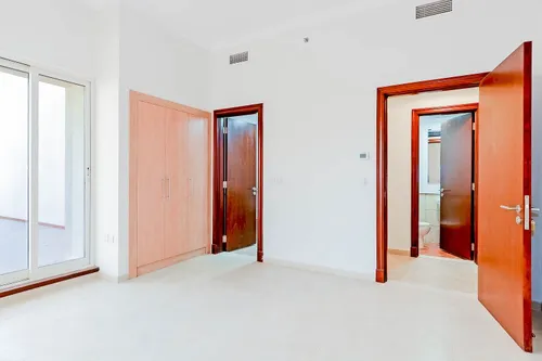 2 Bedrooms Apartment in Venetian