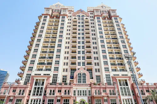 2 Bedrooms Apartment in Venetian