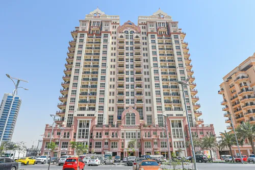 2 Bedrooms Apartment in Venetian