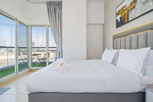 2 Bedrooms Apartment in Stadium Point
