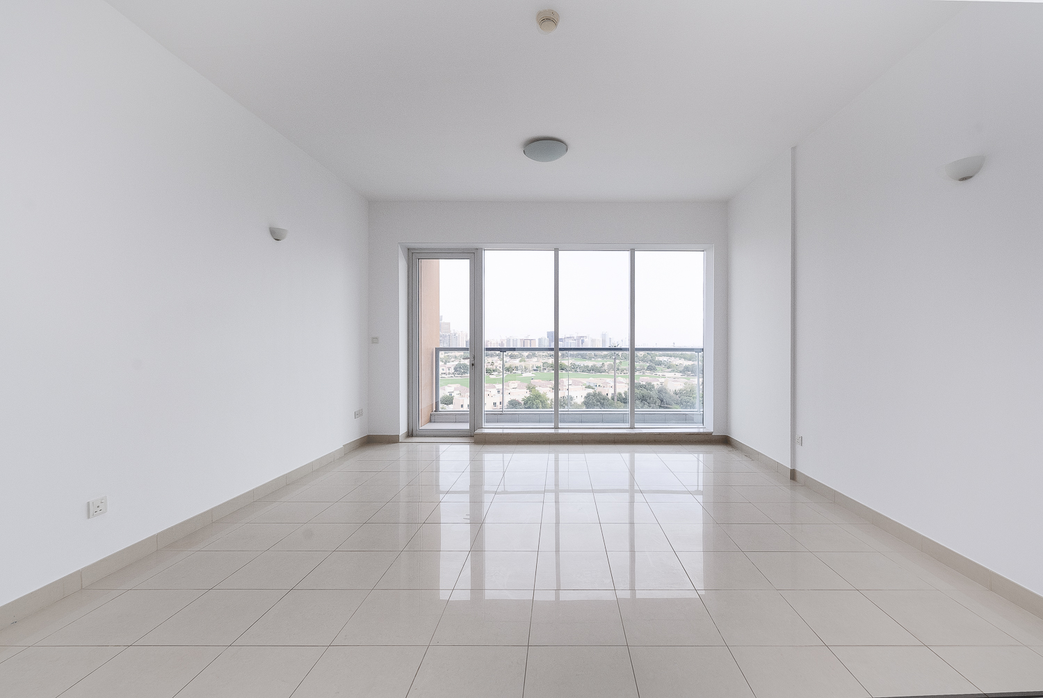 2 Bedroom Apartment in Golf Tower