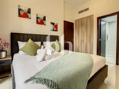 Fully Furnished 1 Bedroom | Canal View |