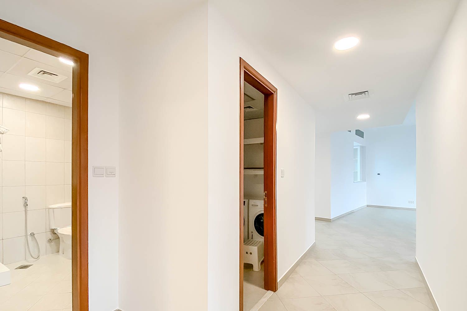 3 Bedrooms Apartment in Shakespeare Circus 2