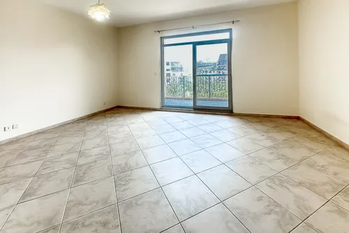  Apartment in Dickens Circus 1