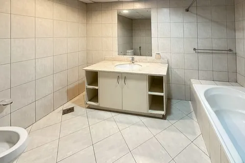  Apartment in Dickens Circus 1