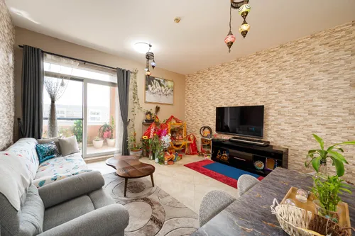 2 Bedrooms Apartment in Dickens Circus 3