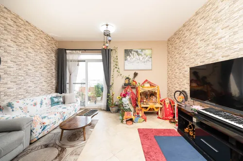 2 Bedrooms Apartment in Dickens Circus 3