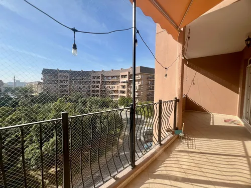 2 Bedrooms Apartment in Dickens Circus 3