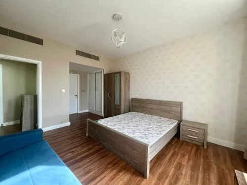 2 Bedrooms Apartment in Dickens Circus 3