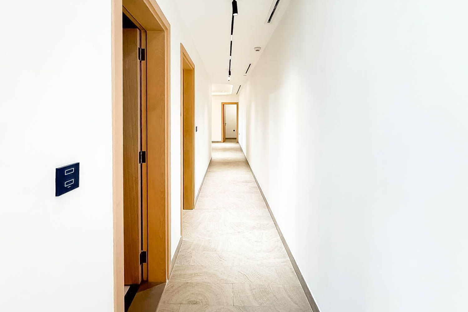 3 Bedrooms Apartment in AURA by Grovy