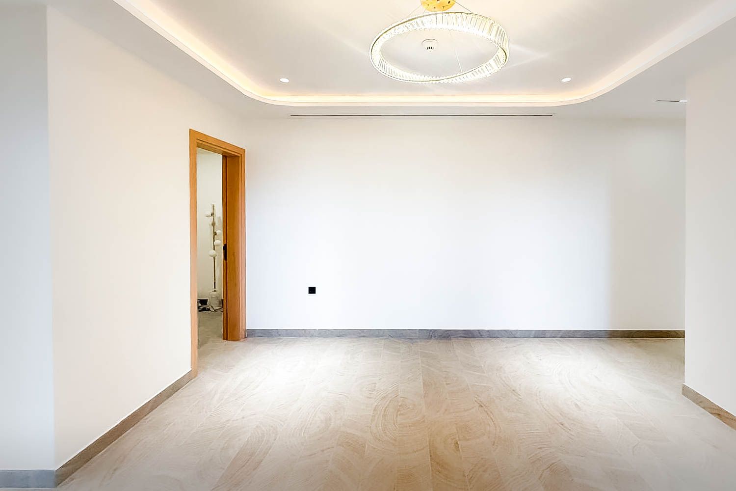 3 Bedrooms Apartment in AURA by Grovy