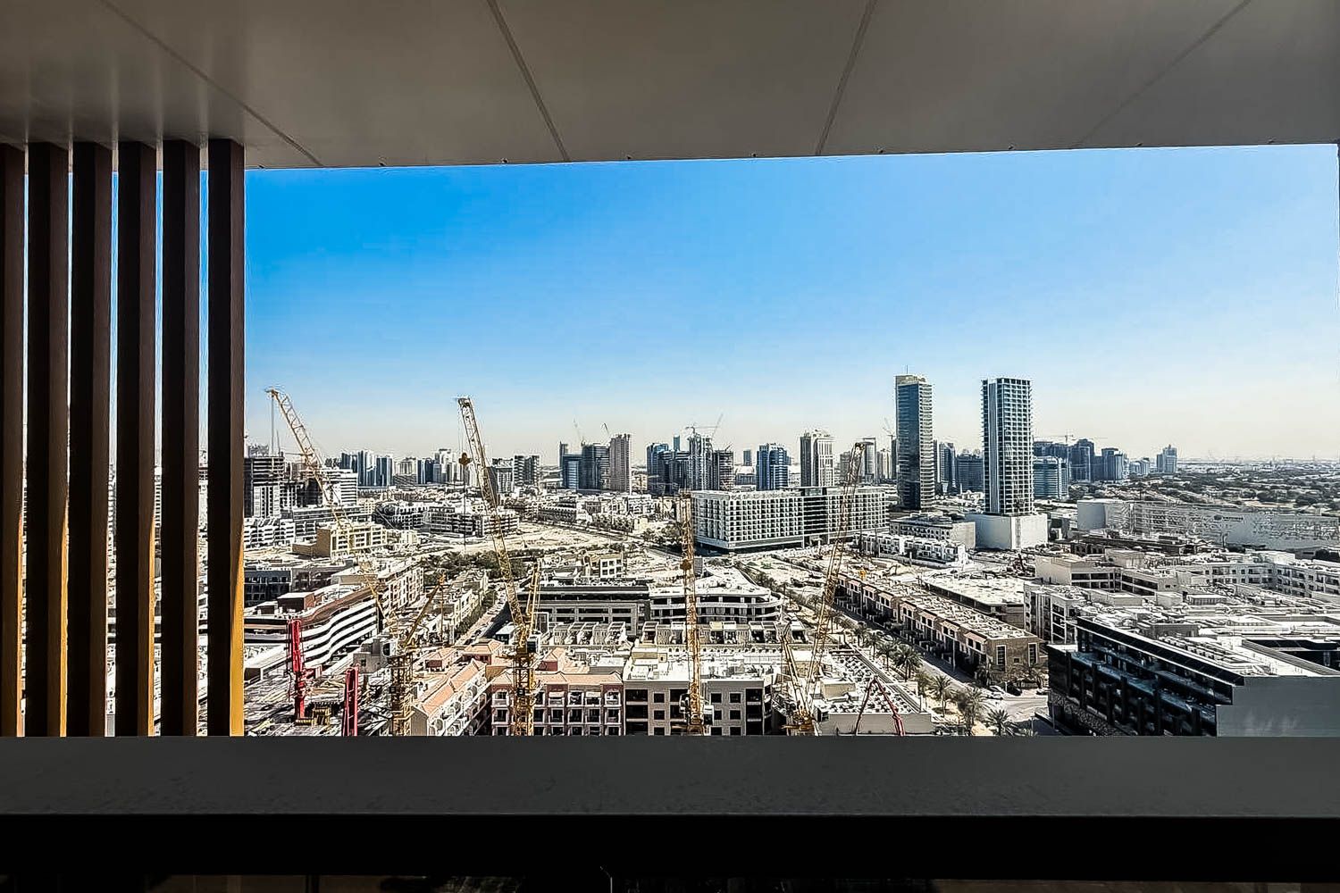 3 Bedrooms Apartment in AURA by Grovy