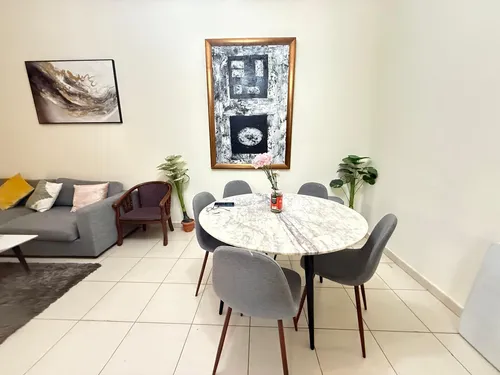 1 Bedroom Apartment in Lavender 1