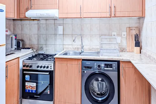 1 Bedroom Apartment in Lavender 1