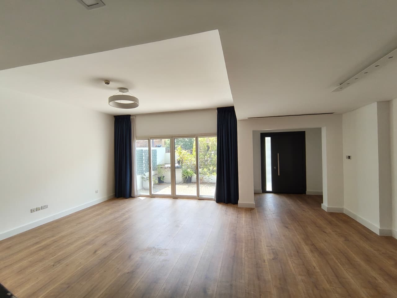 4 Bedrooms Townhouse in Penta Villas