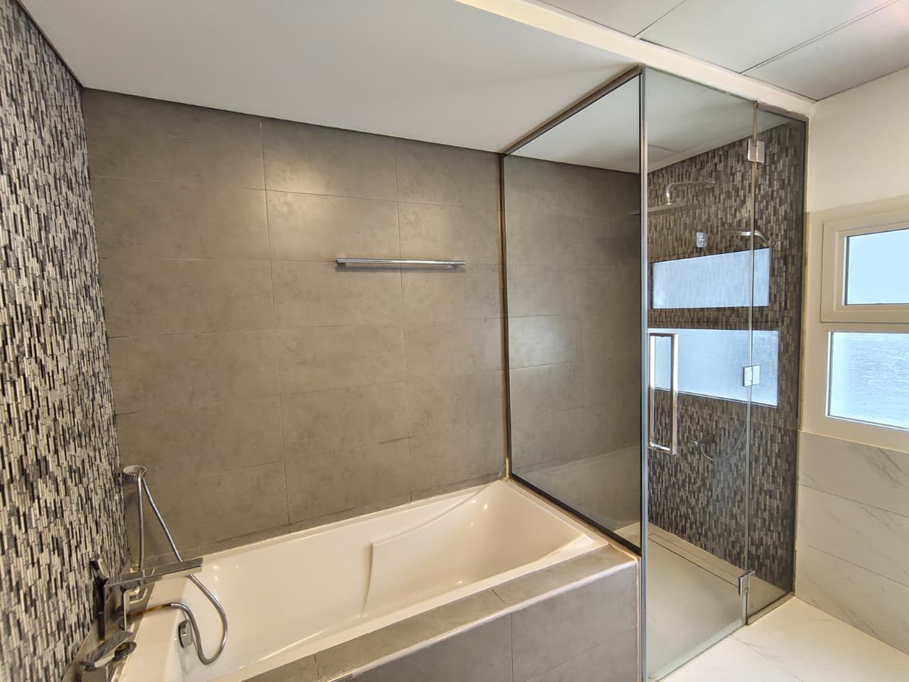 4 Bedrooms Townhouse in Penta Villas