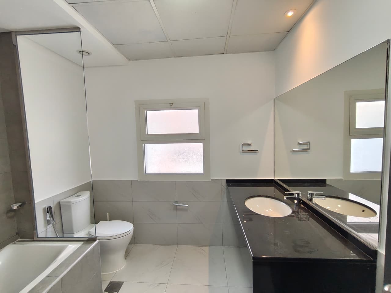 4 Bedrooms Townhouse in Penta Villas