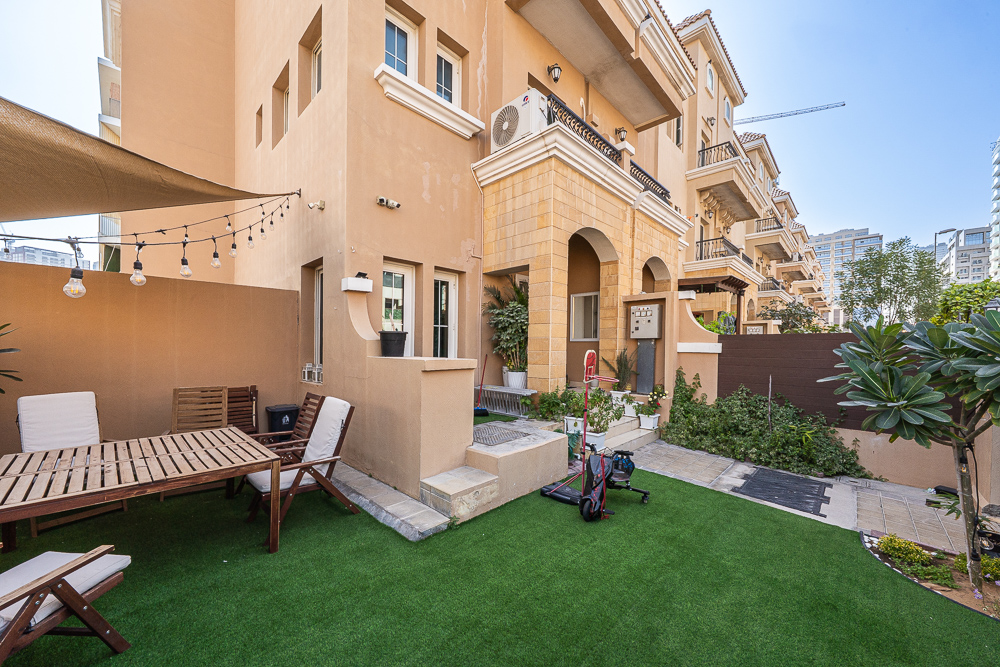 3 Bedrooms Townhouse in Mirabella 2