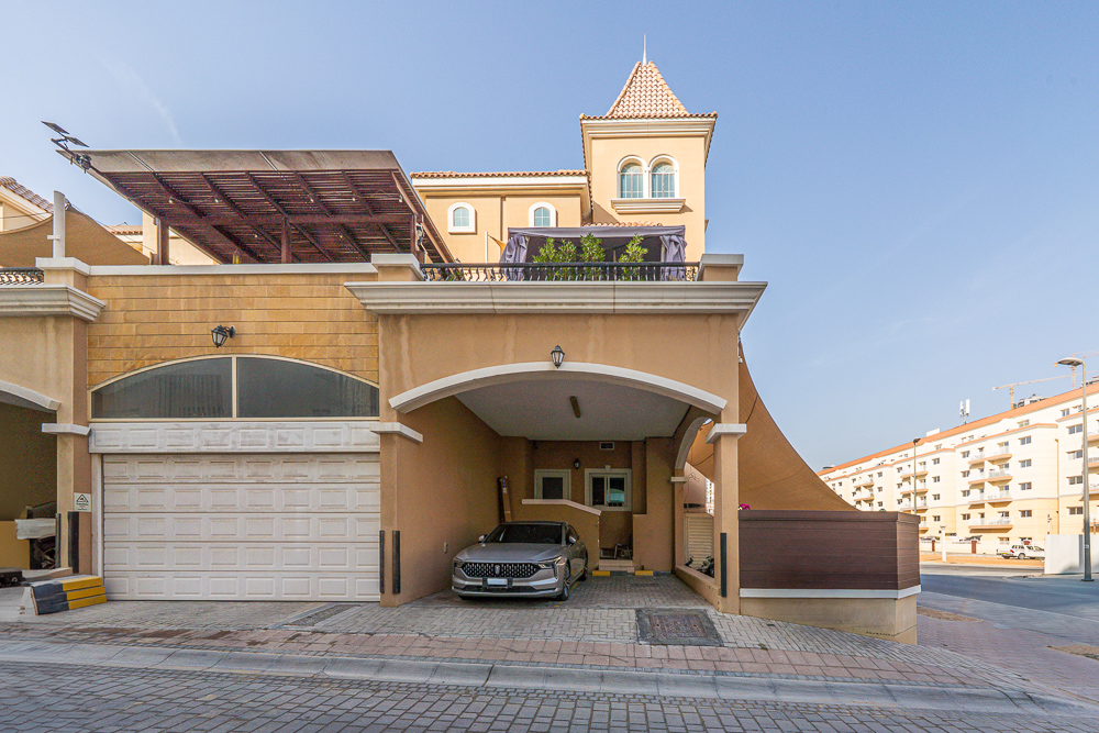 3 Bedrooms Townhouse in Mirabella 2