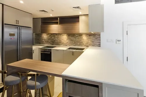 4 Bedrooms Townhouse in Somerset Mews