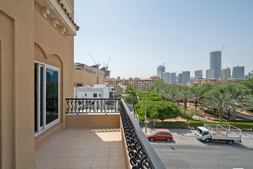 3 Bedrooms Villa in Mirabella 5