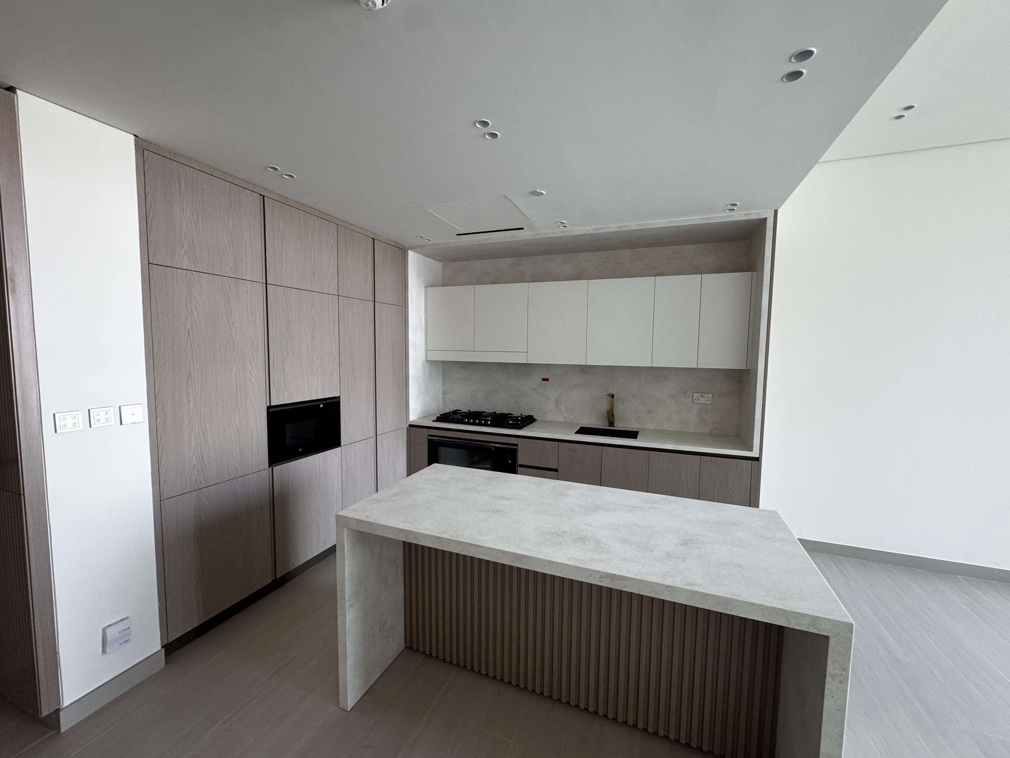 2 Bedrooms Apartment in Binghatti Phoenix