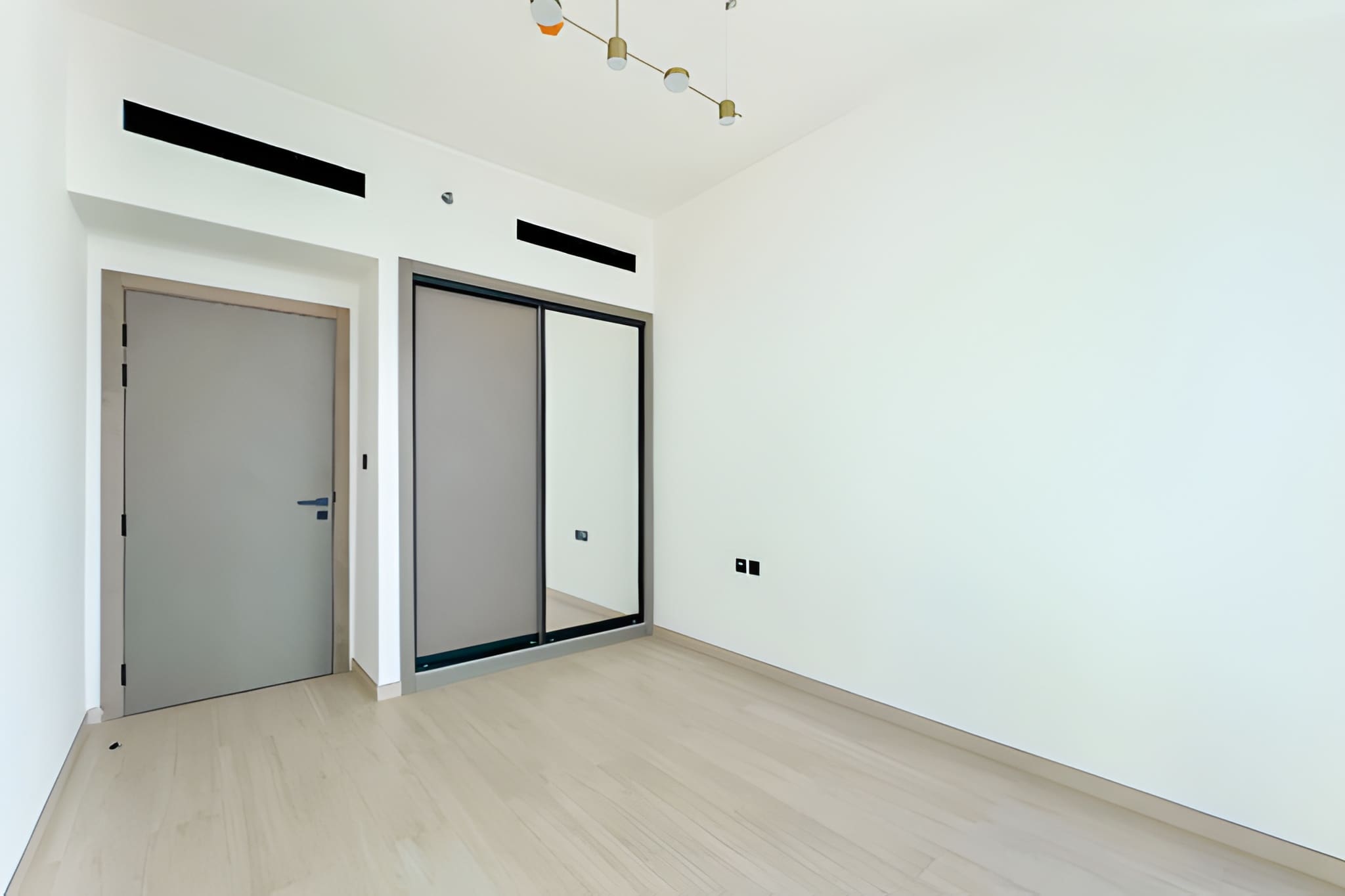 2 Bedrooms Apartment in Binghatti Corner