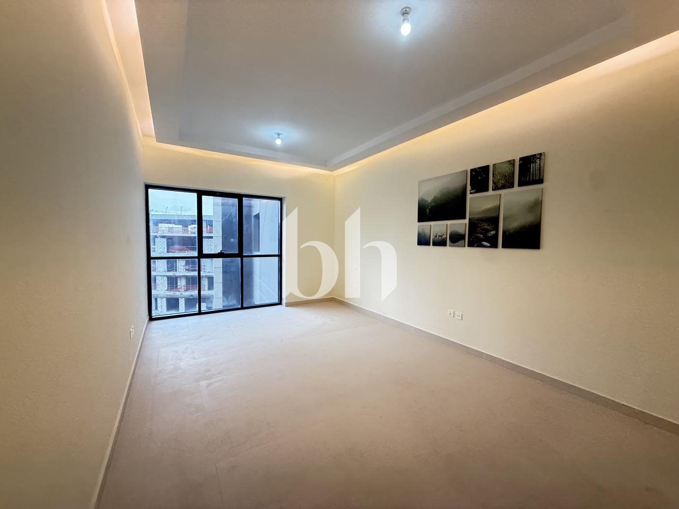 Vacant and Ready| Unfurnished Studio | Pet Allowed