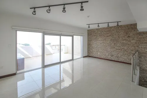 Investor Deal | Spacious Duplex | Motivated seller
