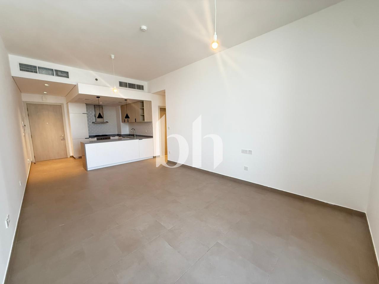 6 Cheques | Unfurnished | With Balcony and Parking