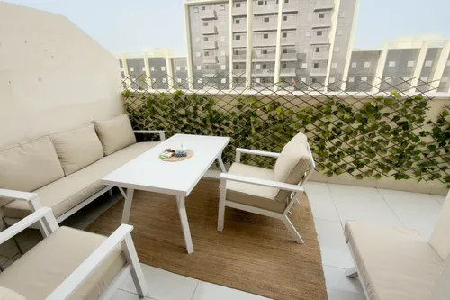 2 Bedrooms Apartment in G24