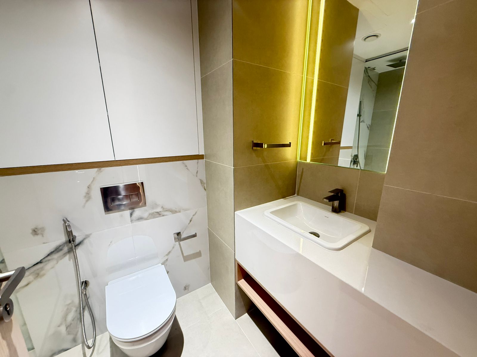  Apartment in AURA by Grovy