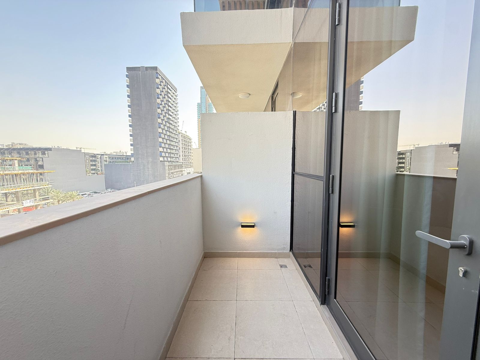  Apartment in AURA by Grovy