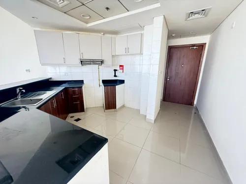 1 Bedroom Apartment in Reef Residence