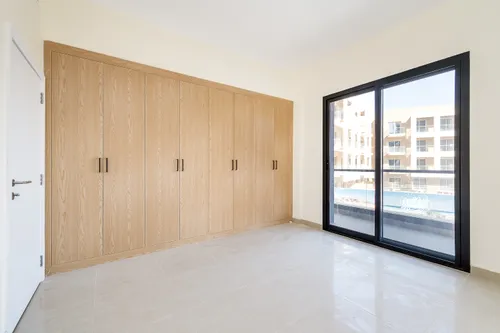 3 Bedrooms Apartment in Park Corner