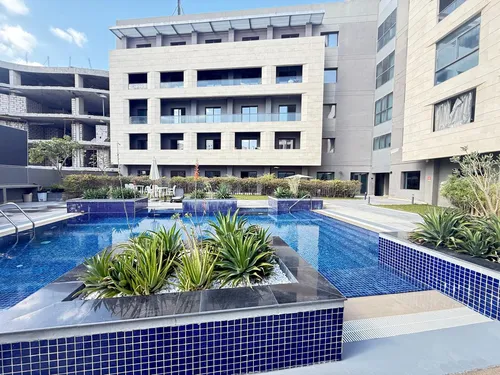 3 Bedrooms Apartment in Park Corner