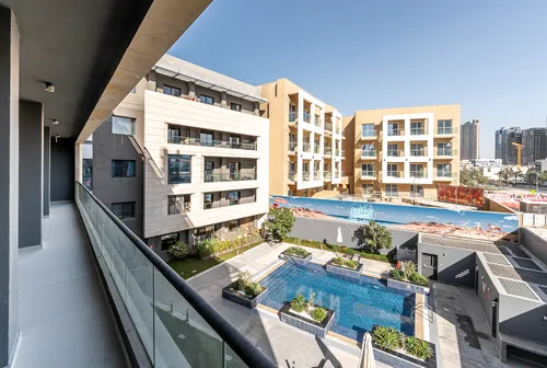 3 Bedrooms Apartment in Park Corner