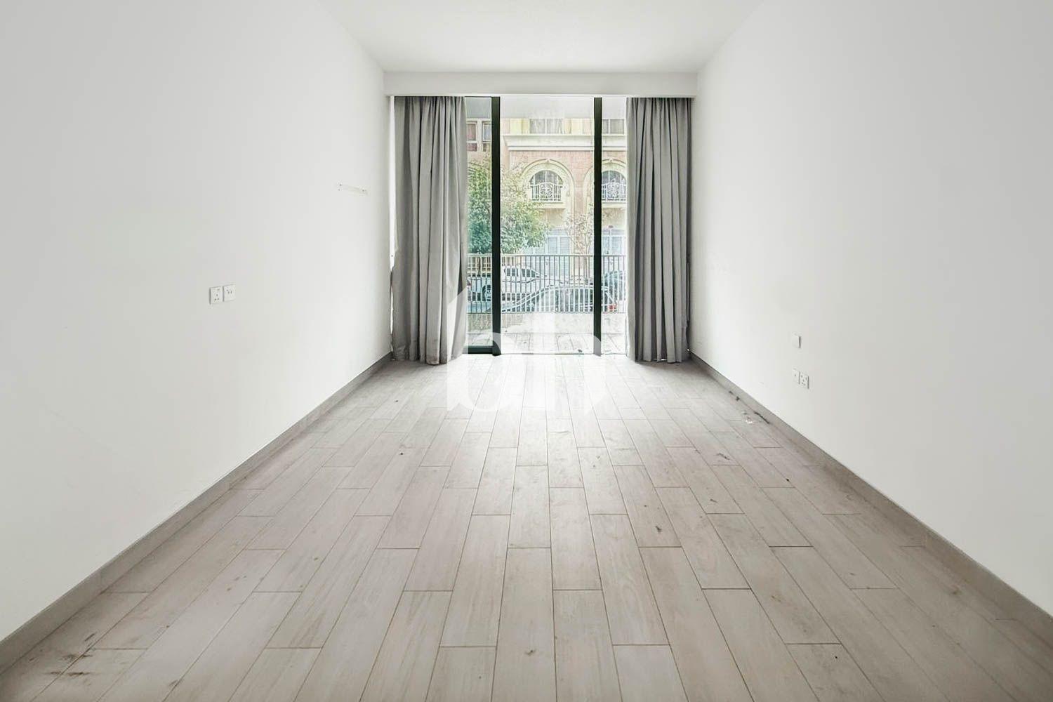 Vacant and Ready | Smart Home | Prime location