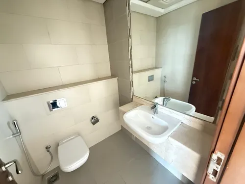 1 Bedroom Apartment in Reef Residence