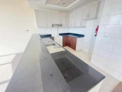 1 Bedroom Apartment in Reef Residence