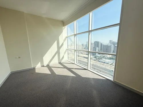 1 Bedroom Apartment in Reef Residence