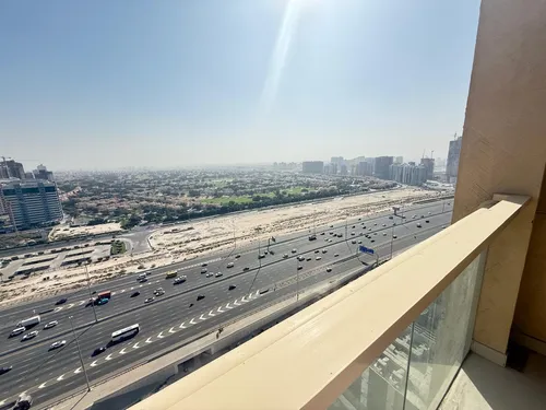 1 Bedroom Apartment in Reef Residence