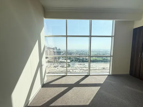 1 Bedroom Apartment in Reef Residence