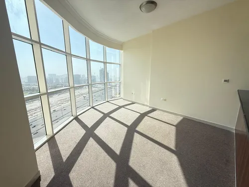 1 Bedroom Apartment in Reef Residence