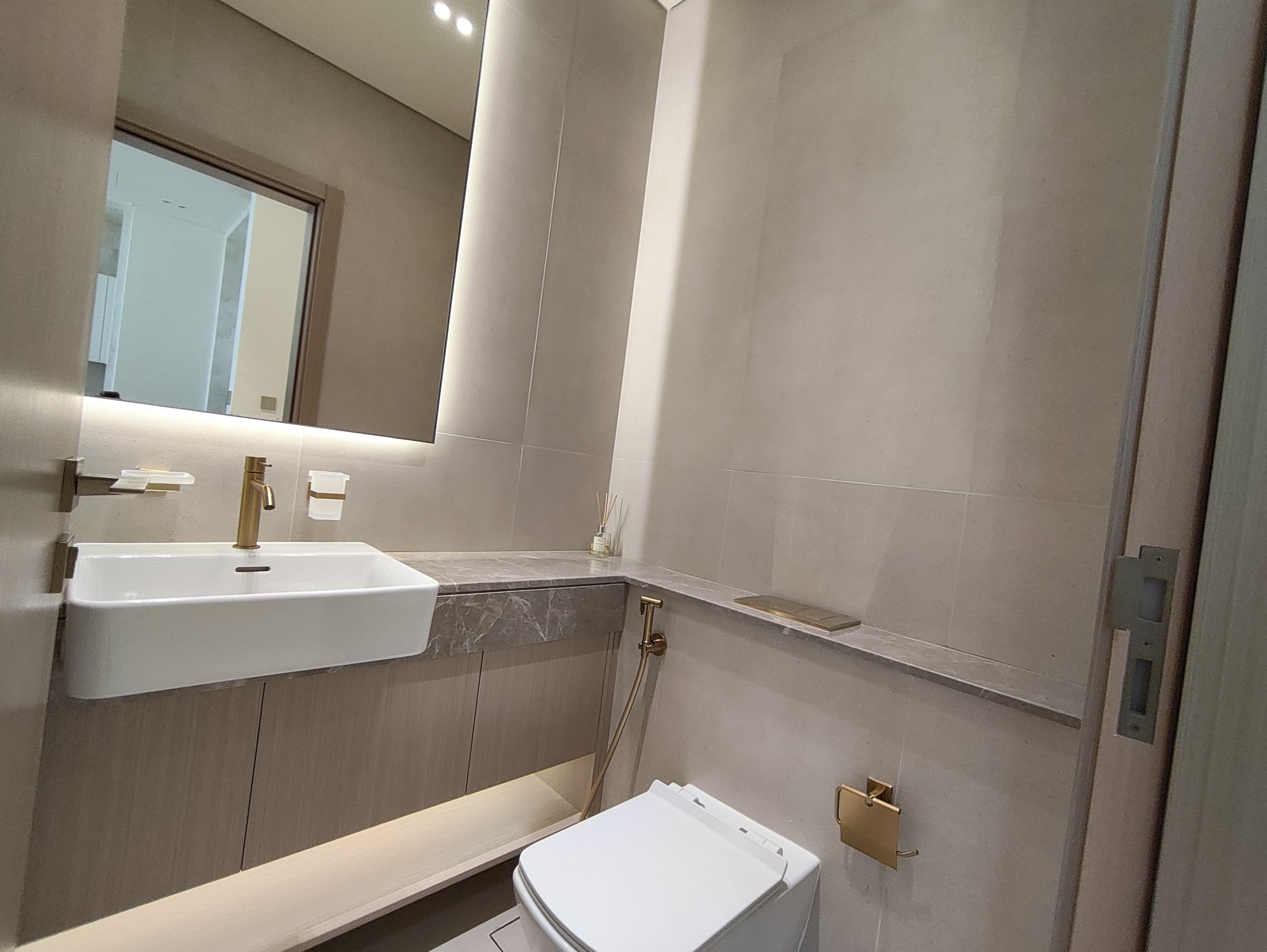 1 Bedroom Apartment in Binghatti Royale