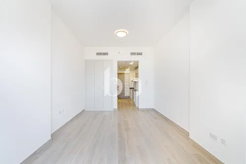 6 Cheques | Unfurnished | With Balcony and Parking