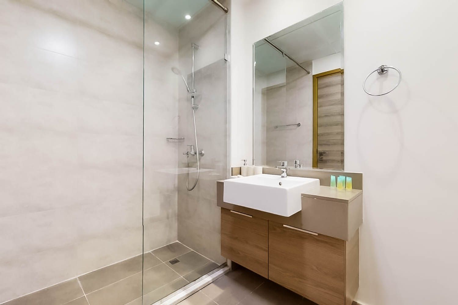  Apartment in Bloom Towers B