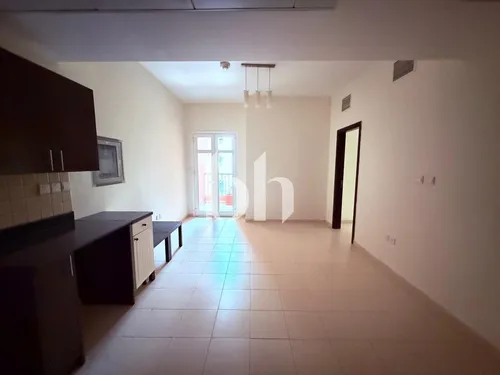 Unfurnished | Prime Location | Chiller Free